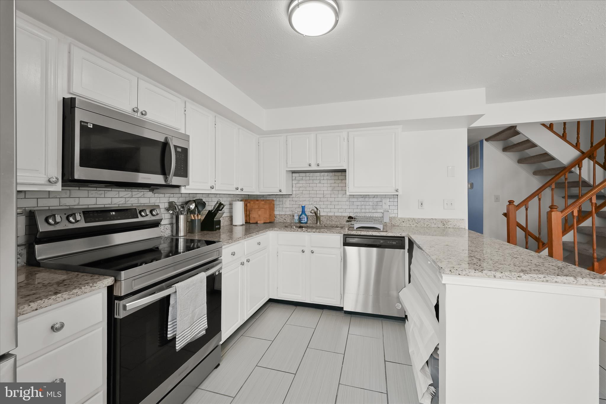 CROSBY HILL - Residential