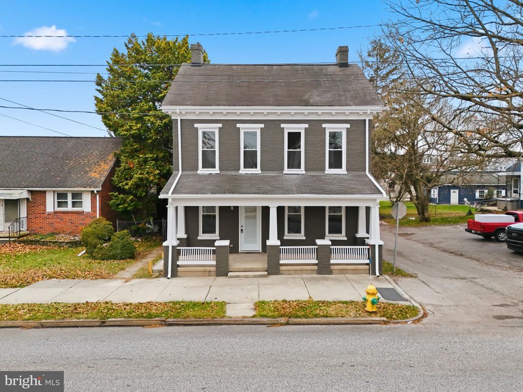 Photo of 348 High Street, HANOVER, PA 17331 (MLS # PAYK2091798)