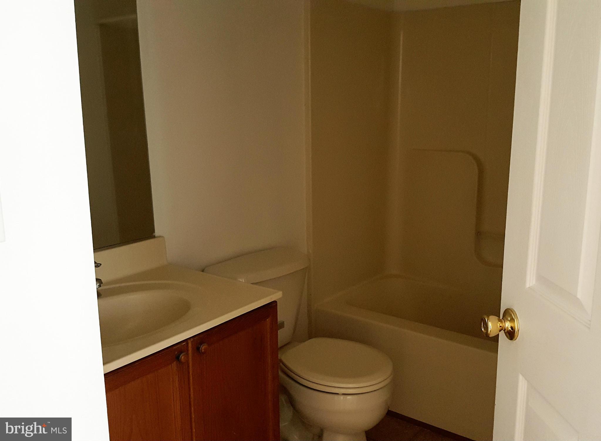 MANOR PARK - Residential Lease