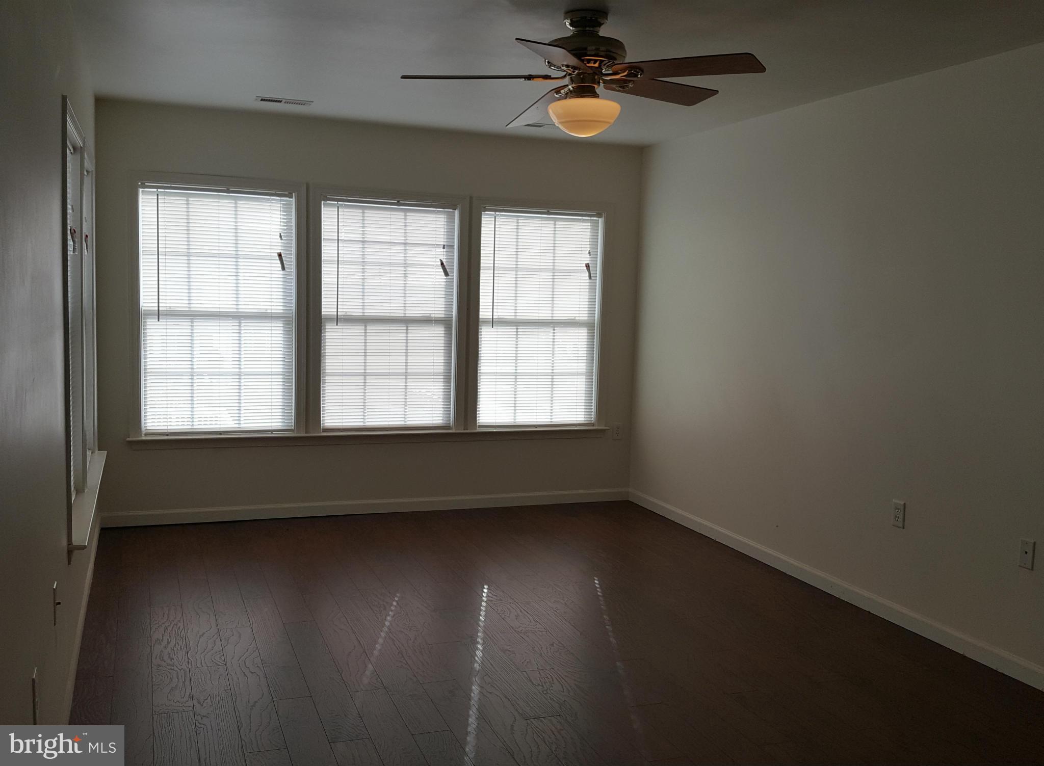 MANOR PARK - Residential Lease