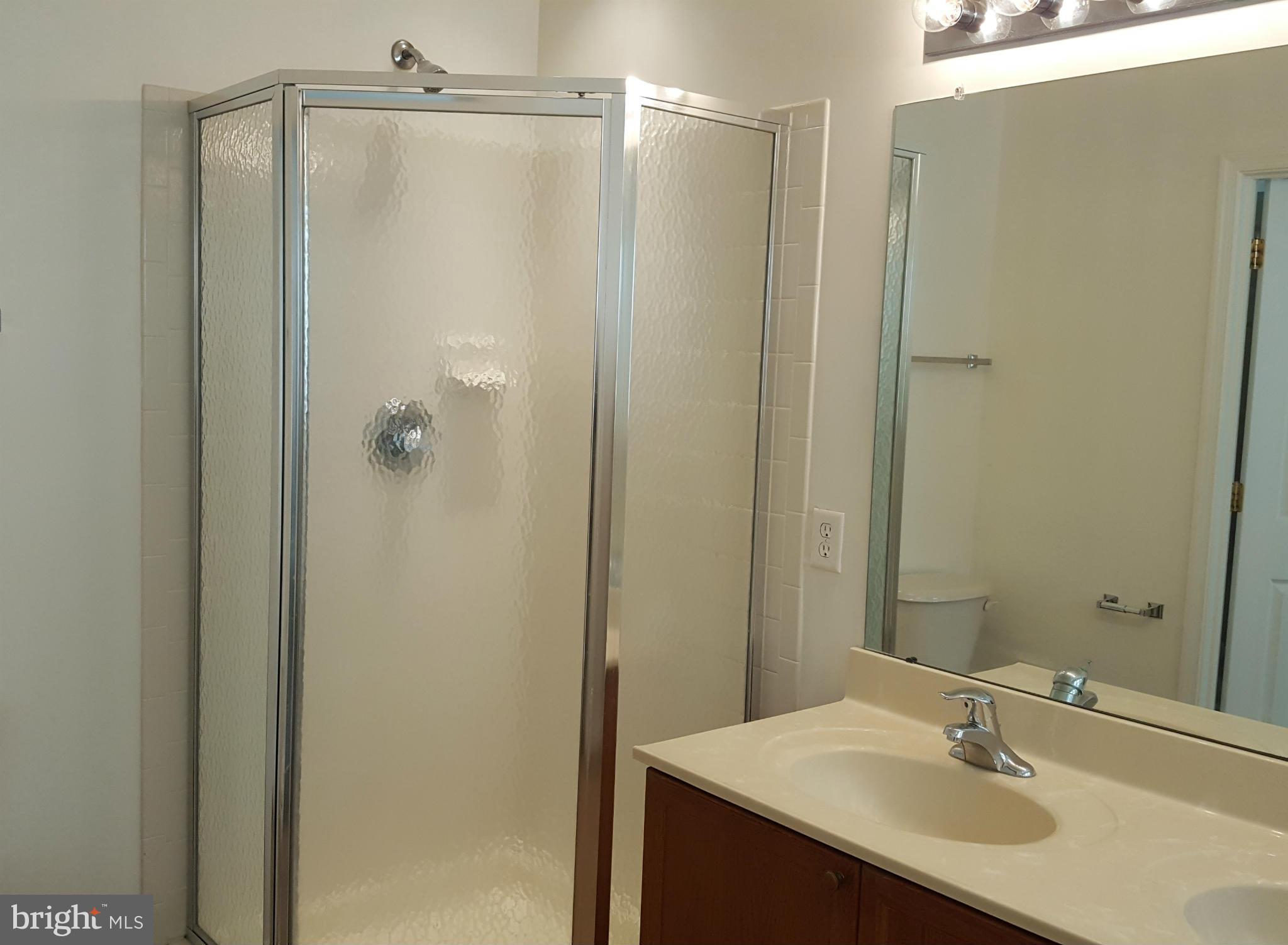 MANOR PARK - Residential Lease