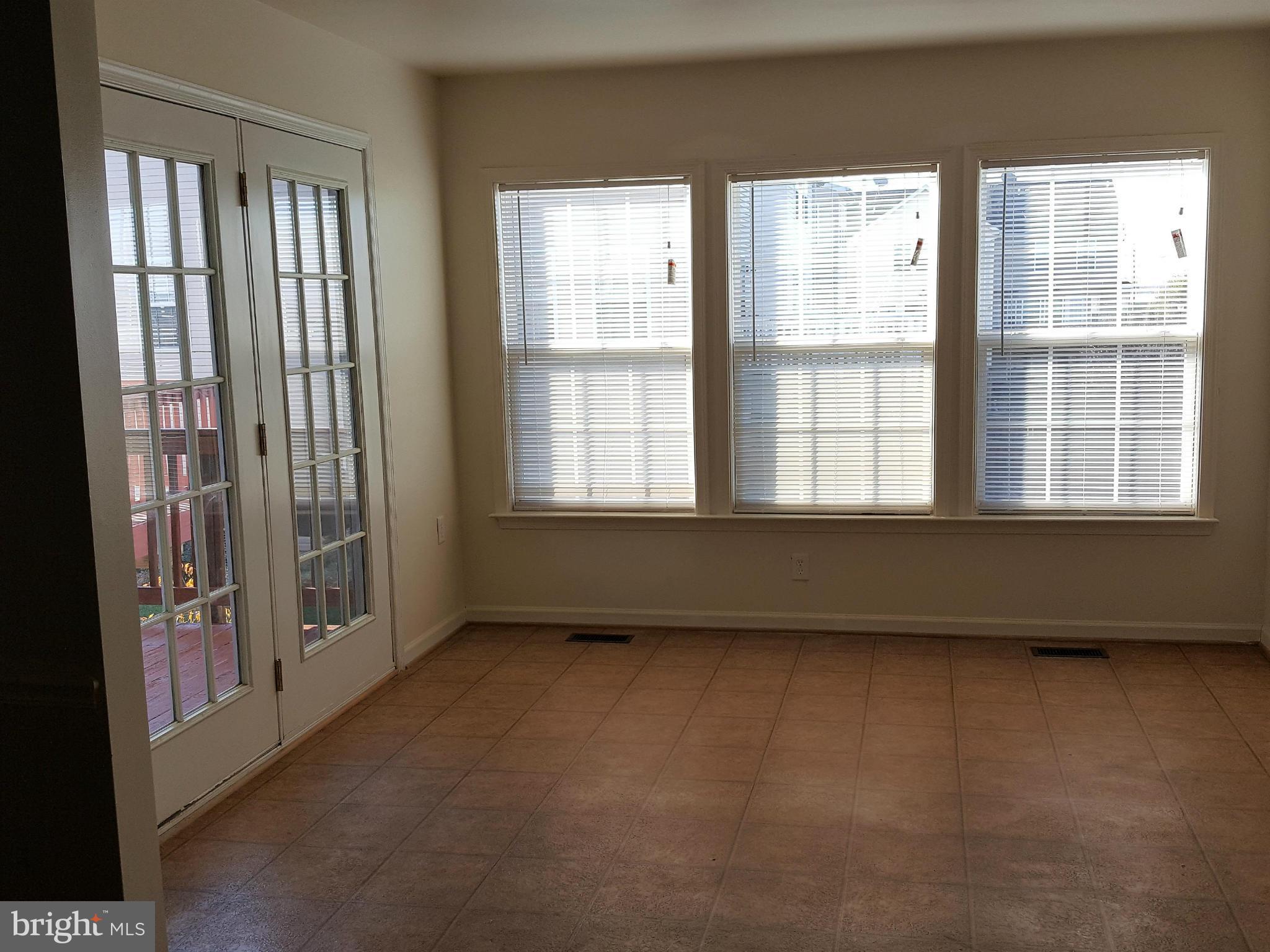 MANOR PARK - Residential Lease