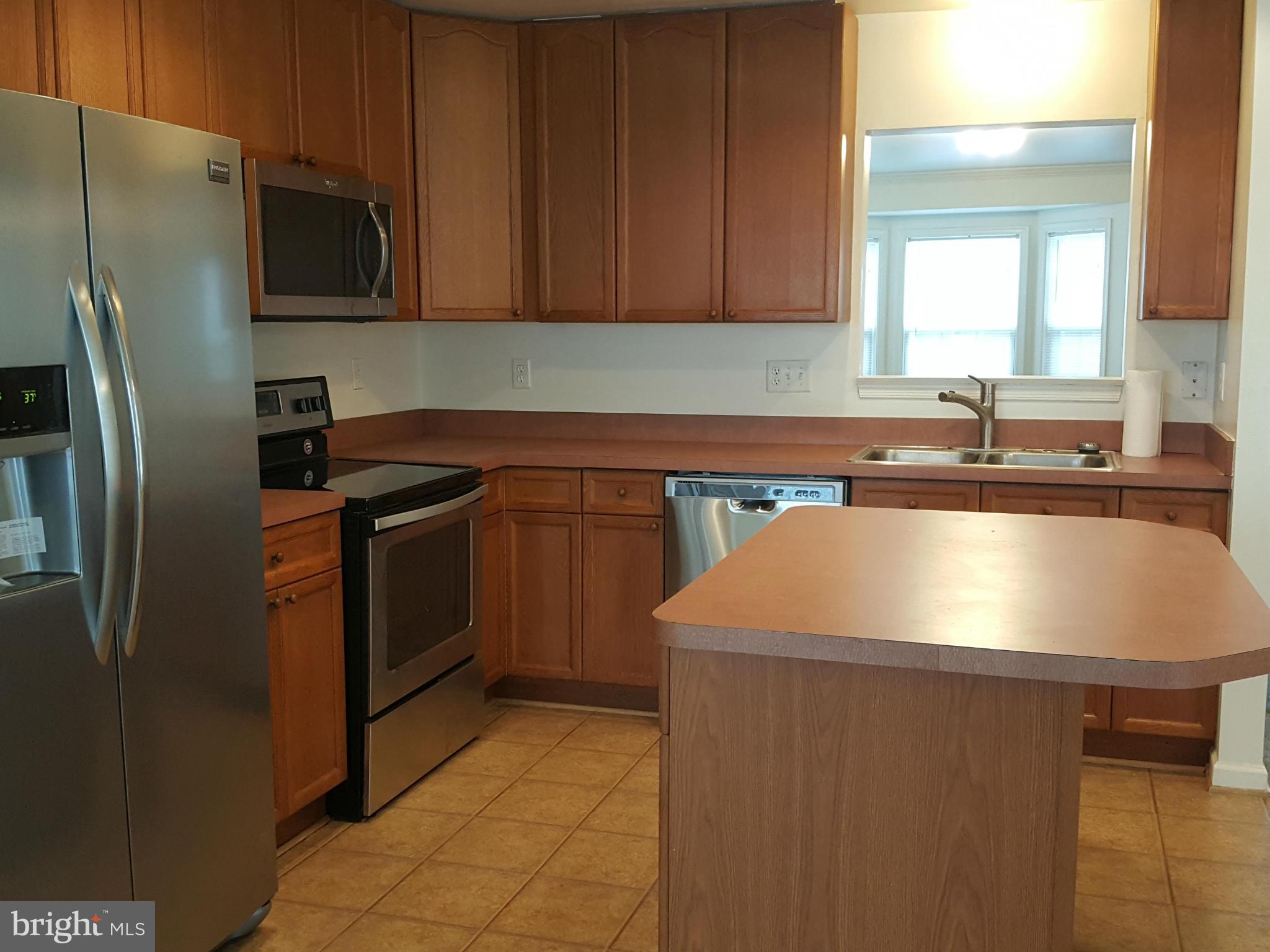 MANOR PARK - Residential Lease