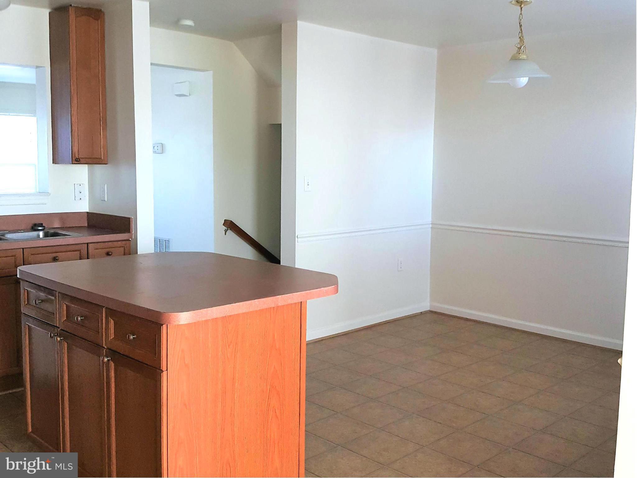 MANOR PARK - Residential Lease