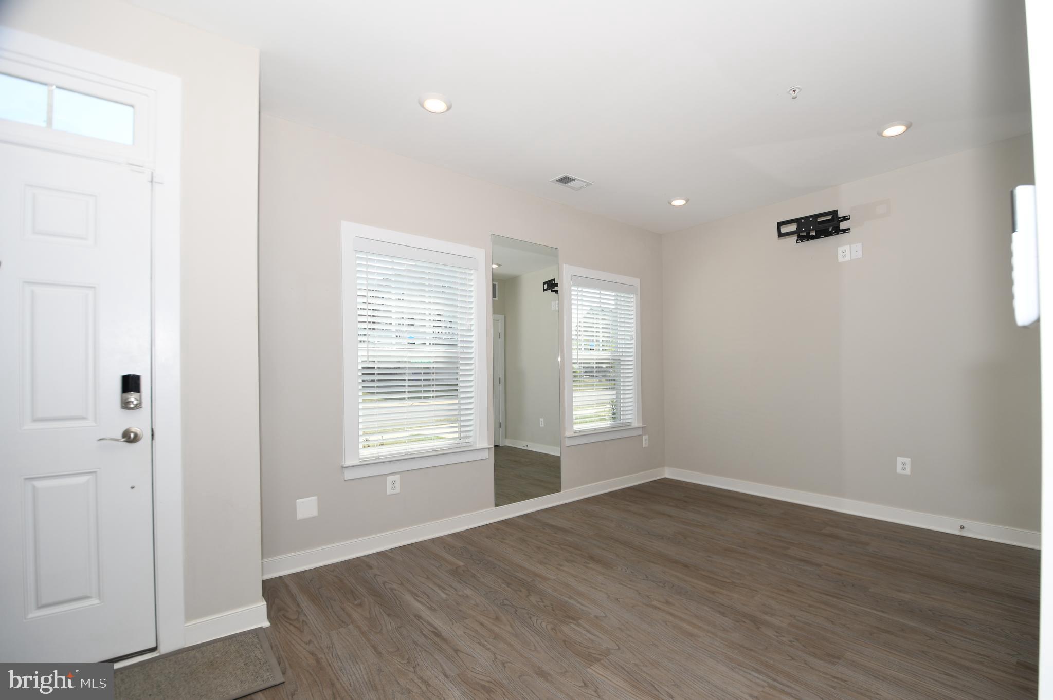 TALLYN RIDGE - Residential Lease