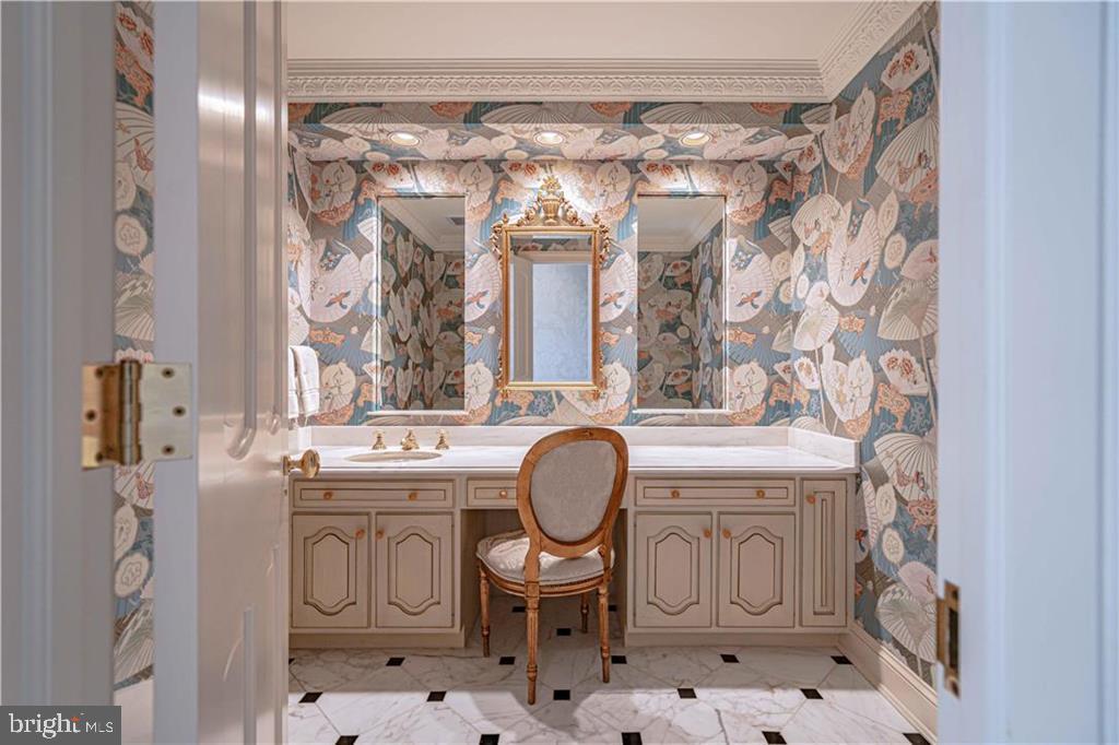 ROBIN HOOD - Residential