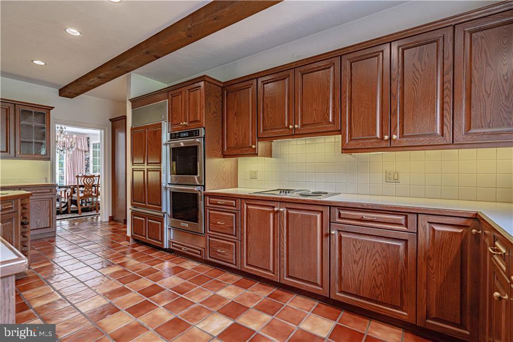 ROBIN HOOD - Residential