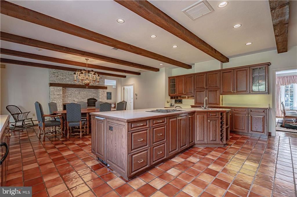 ROBIN HOOD - Residential