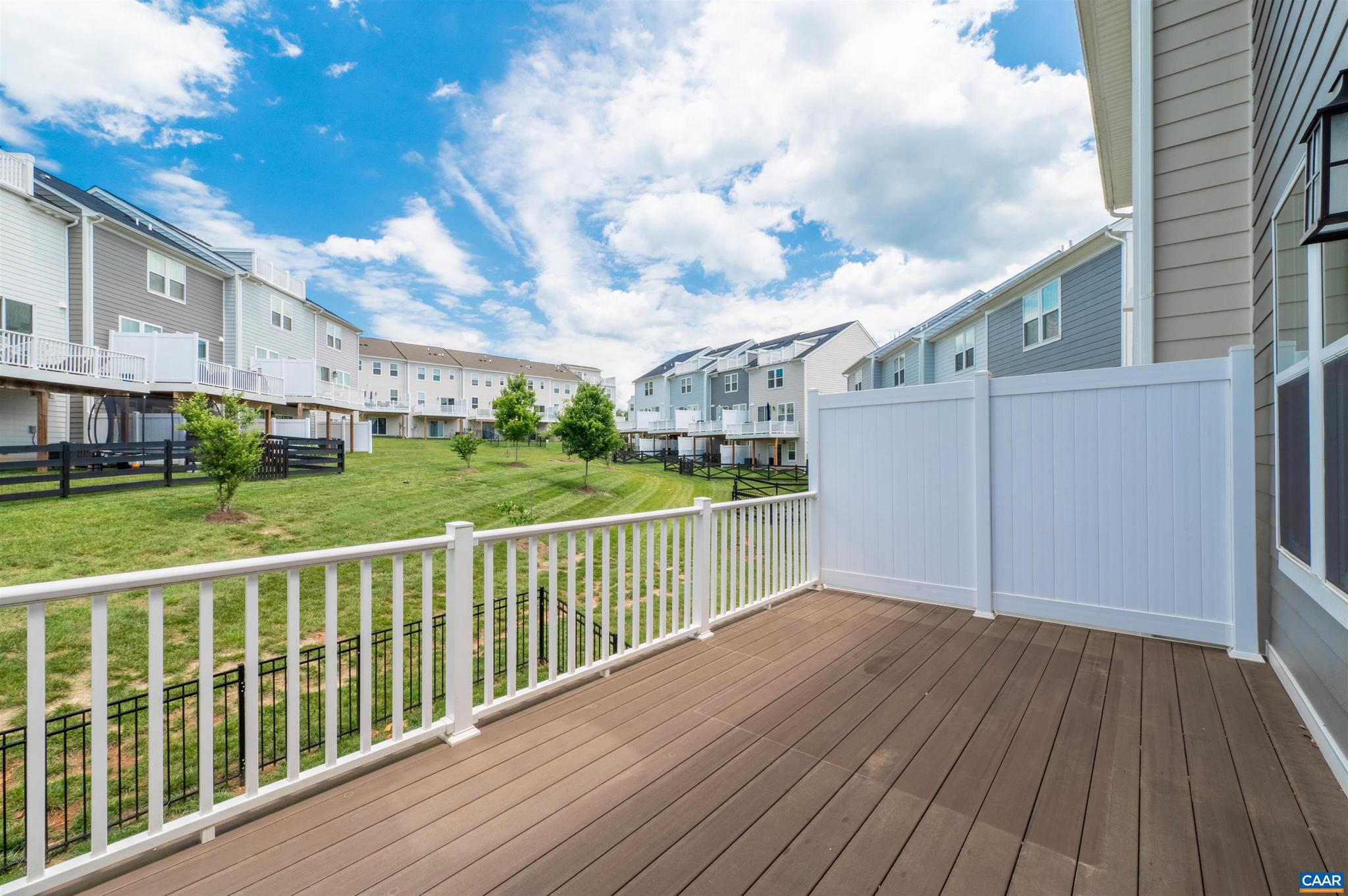 PLEASANT GREEN - Residential