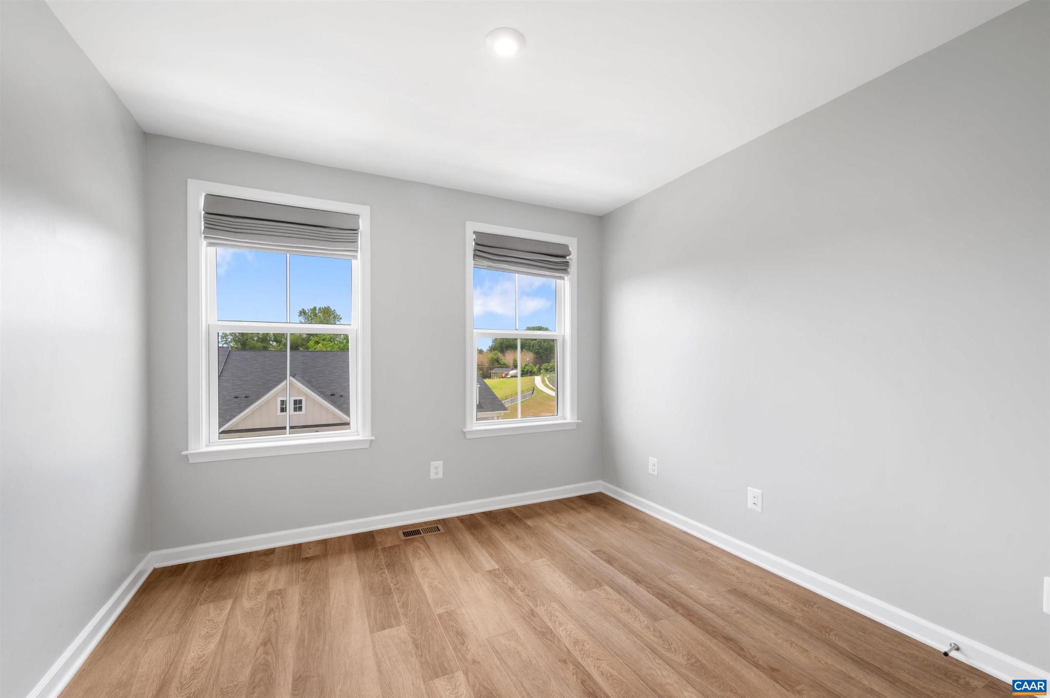 PLEASANT GREEN - Residential