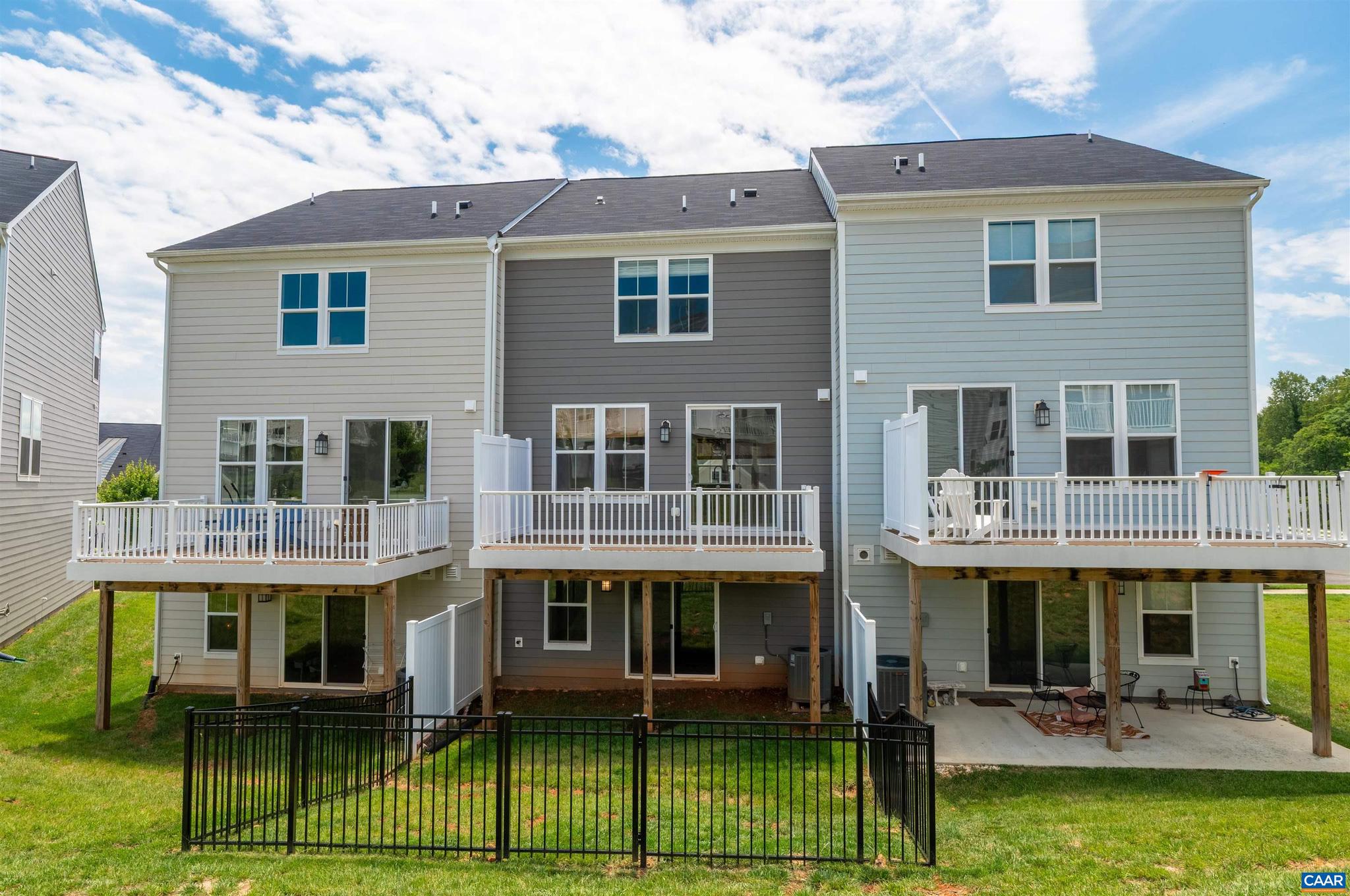 PLEASANT GREEN - Residential