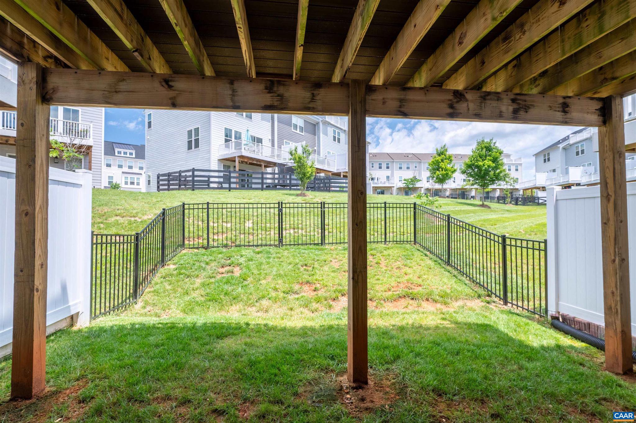 PLEASANT GREEN - Residential