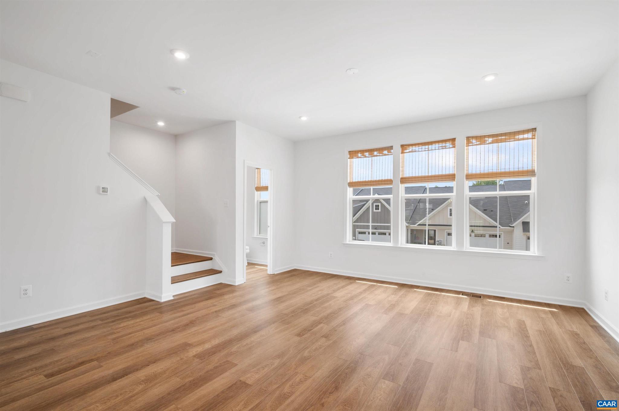 PLEASANT GREEN - Residential