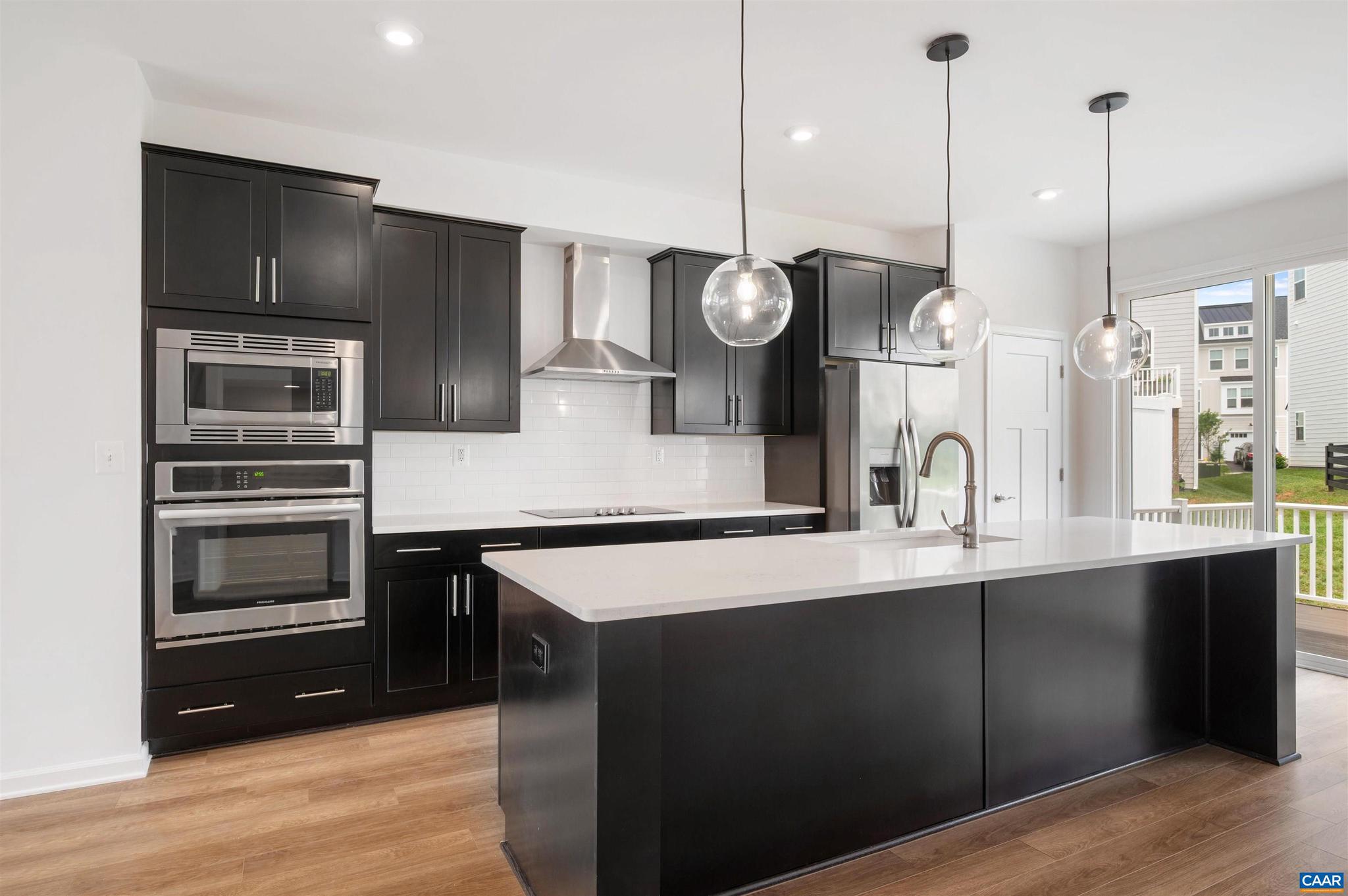 PLEASANT GREEN - Residential