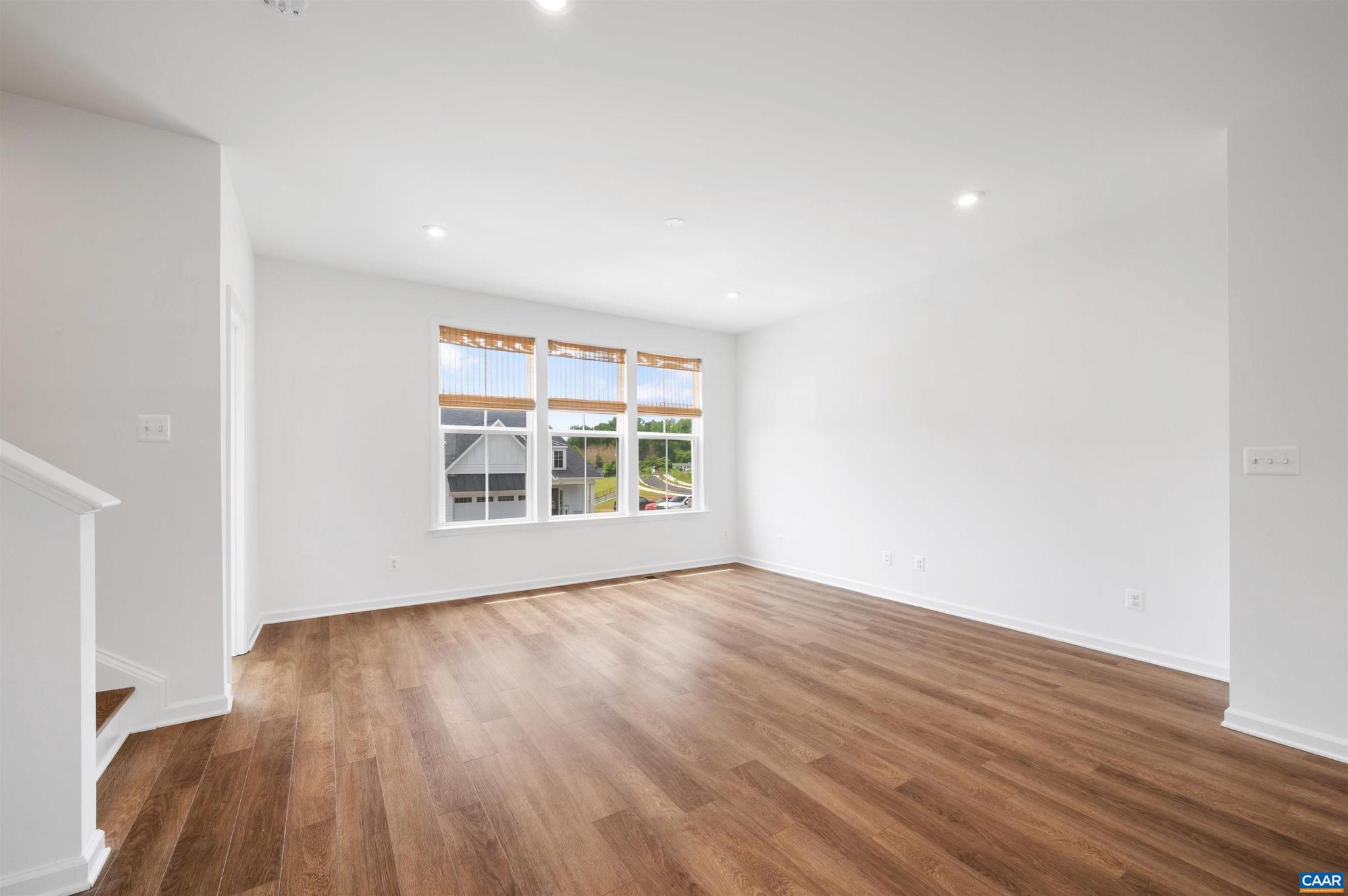 PLEASANT GREEN - Residential