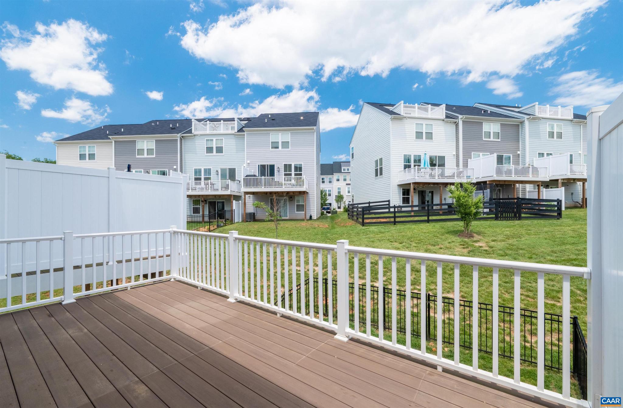 PLEASANT GREEN - Residential