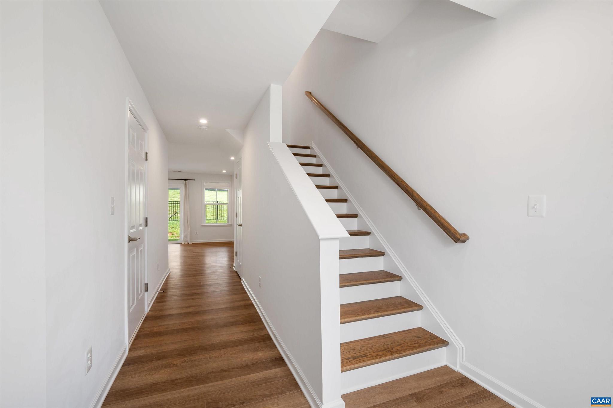 PLEASANT GREEN - Residential