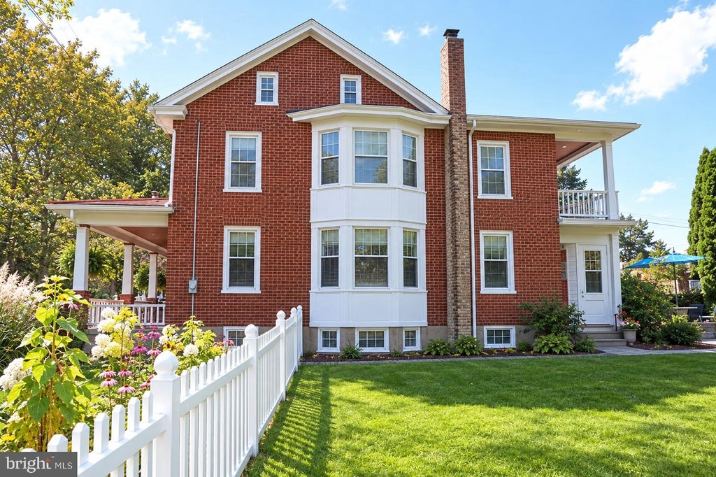 Photo of 222 N 6th Street, DENVER, PA 17517 (MLS # PALA2095496)
