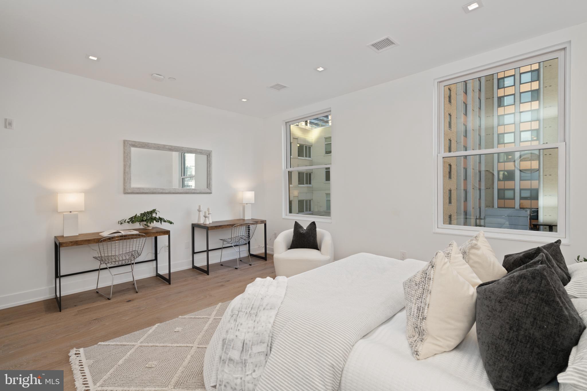 RITTENHOUSE SQUARE - Residential