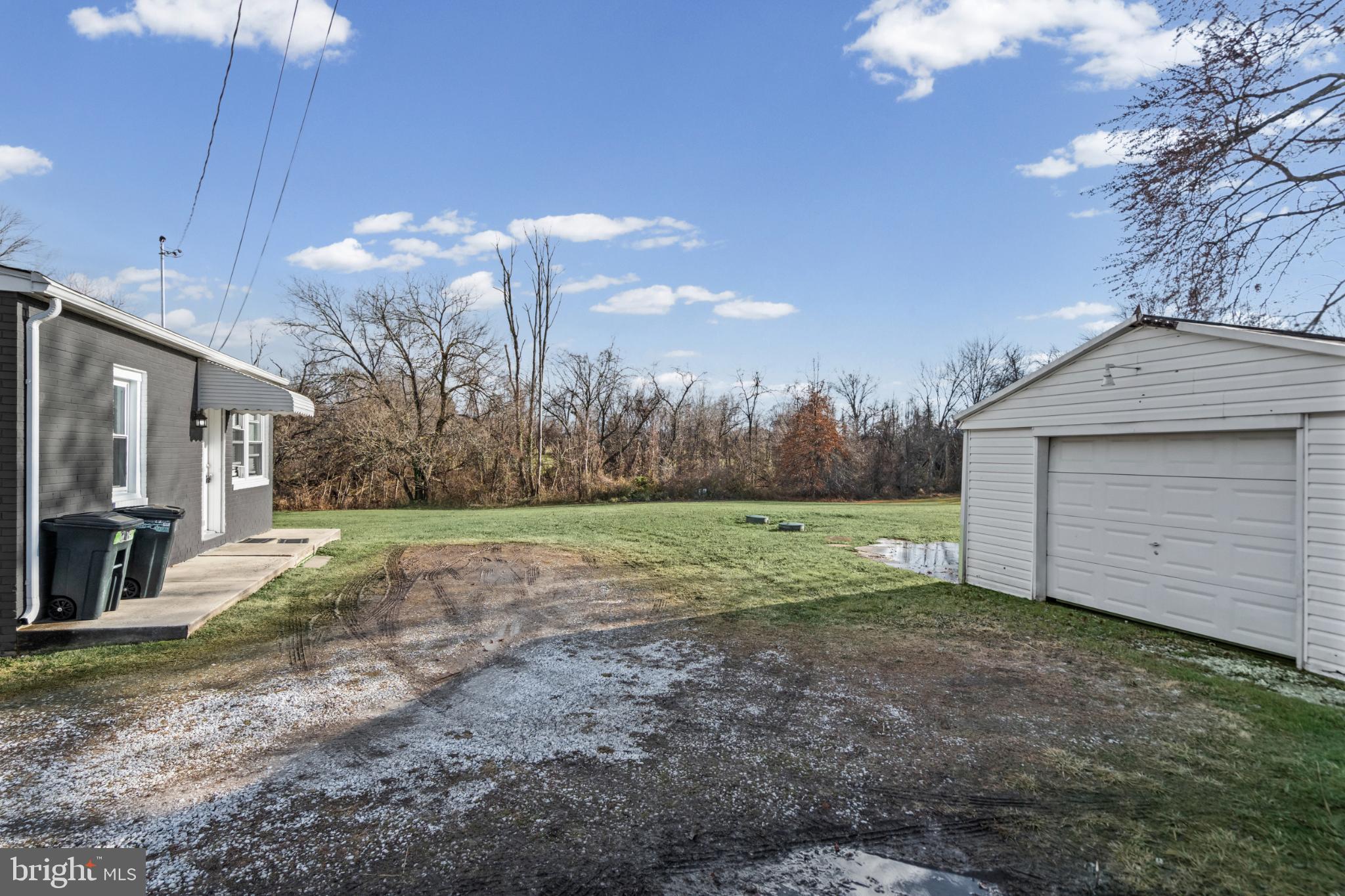 PERRY HALL - Residential