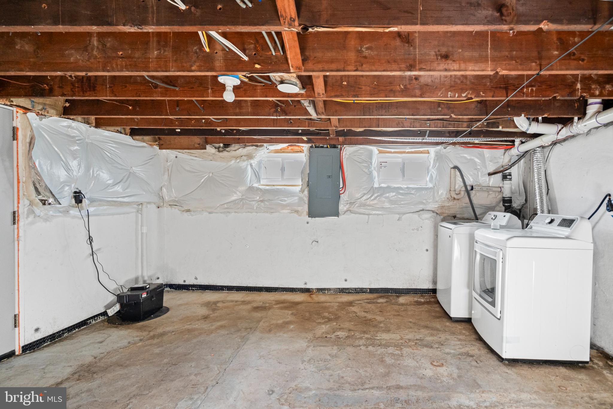 PERRY HALL - Residential