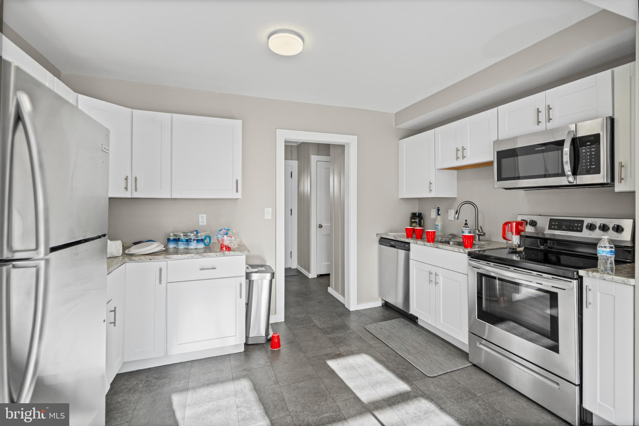 PERRY HALL - Residential