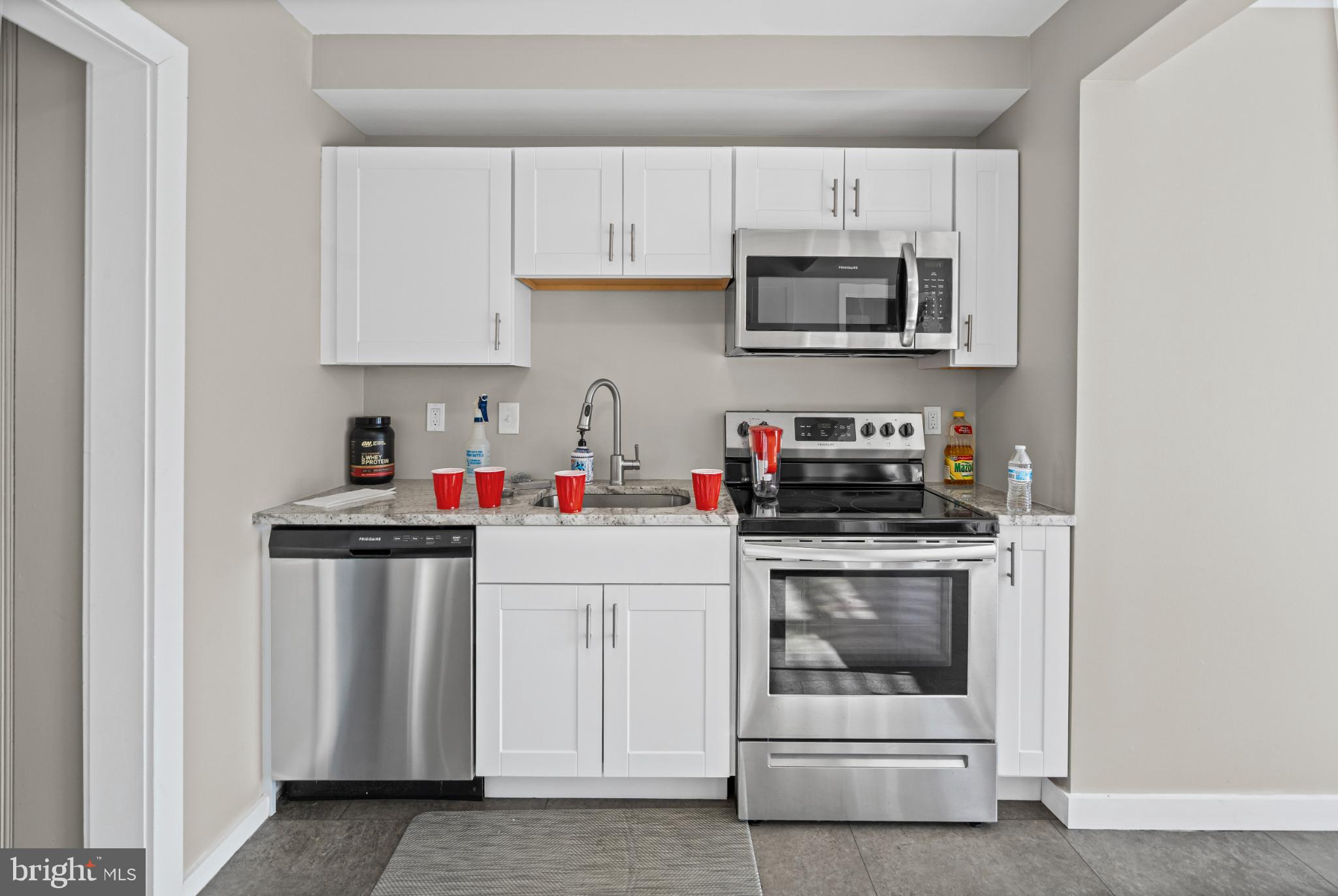 PERRY HALL - Residential