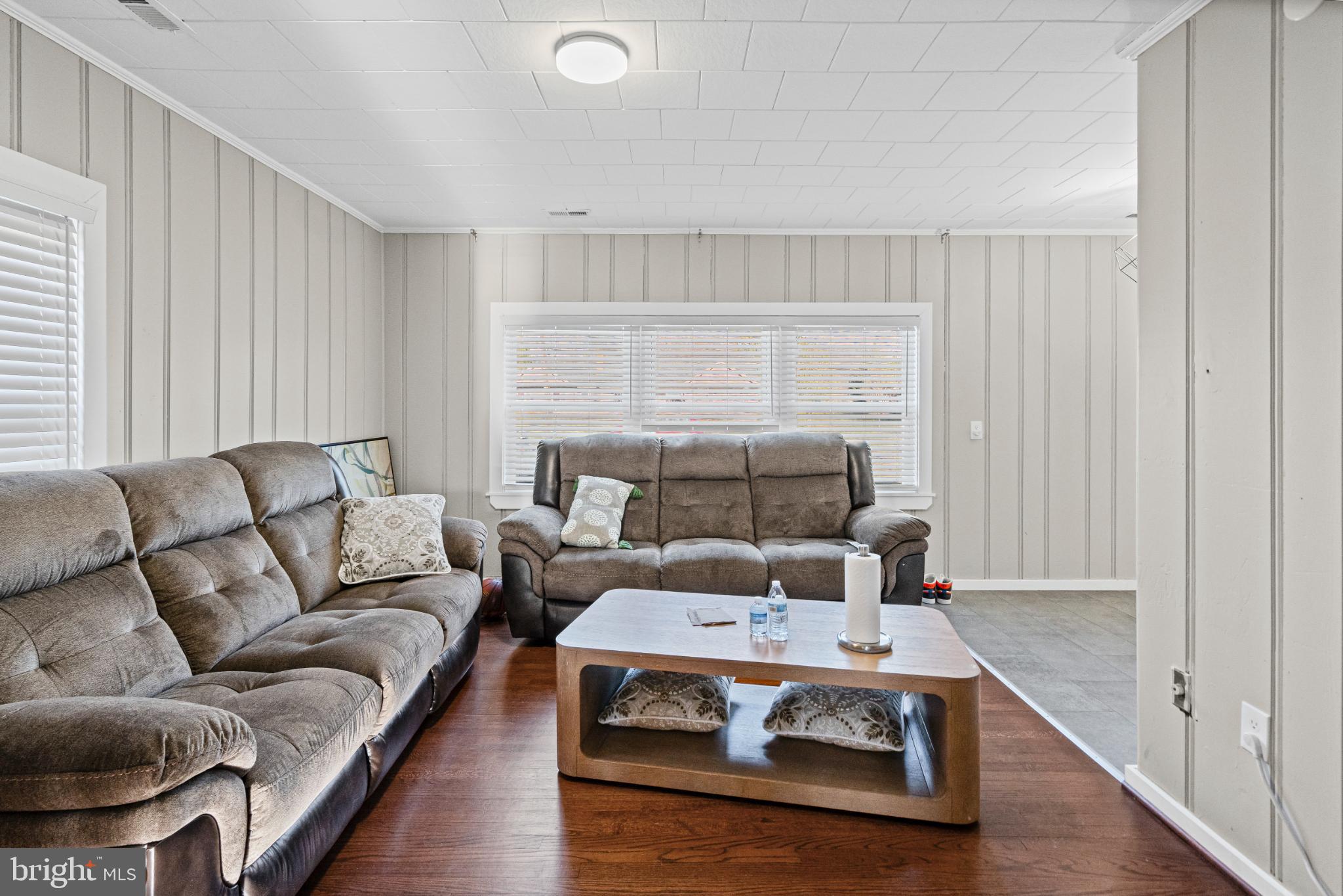 PERRY HALL - Residential