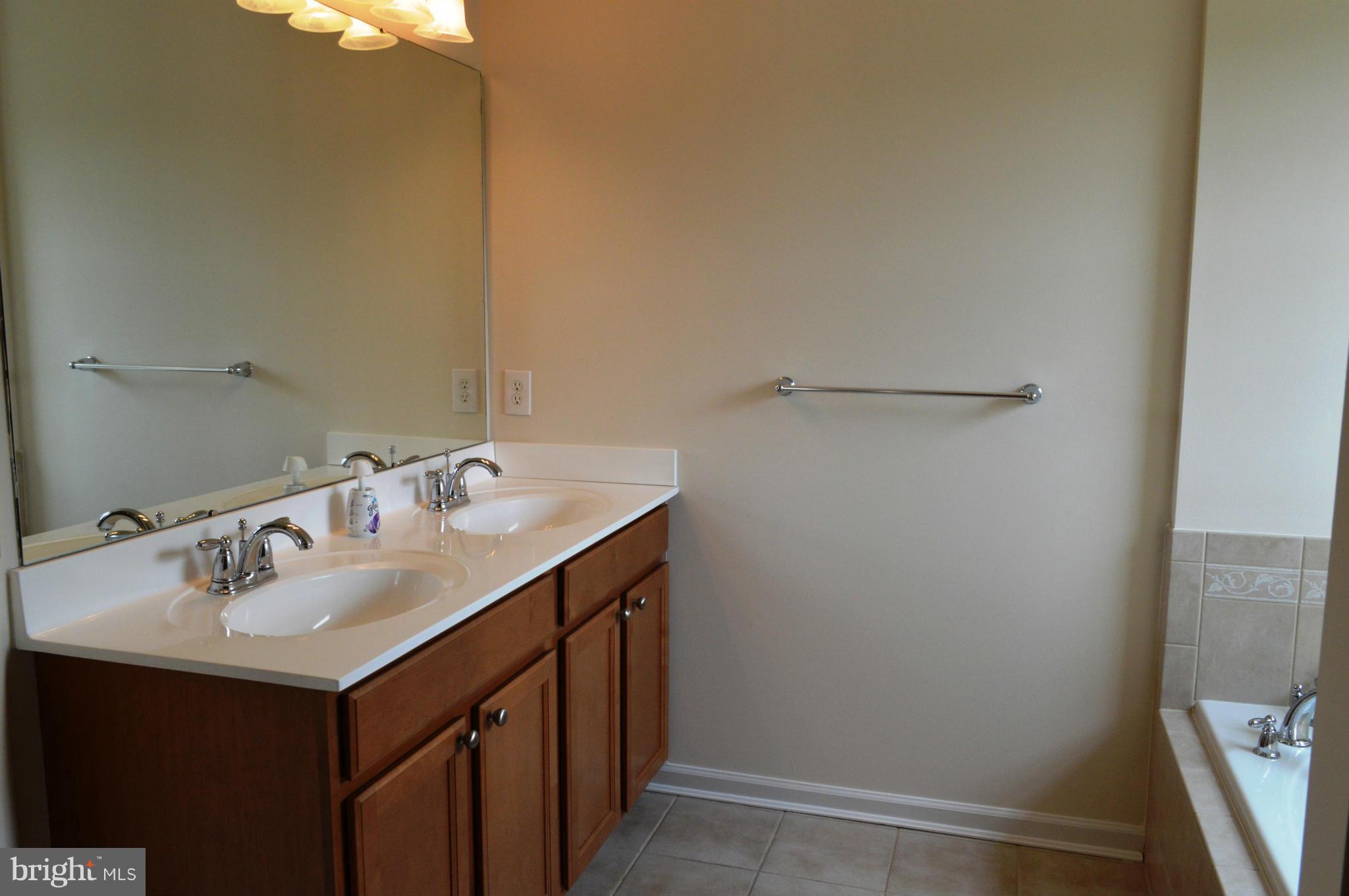 TANYARD SPRINGS - Residential