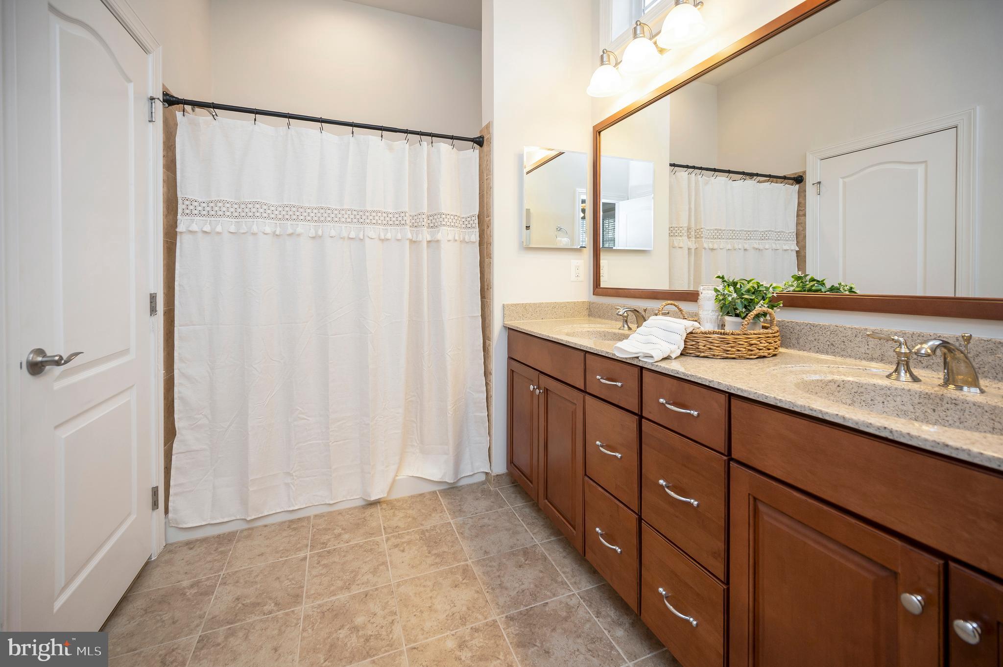 REGENCY AT CHANCELLORSVILLE - Residential