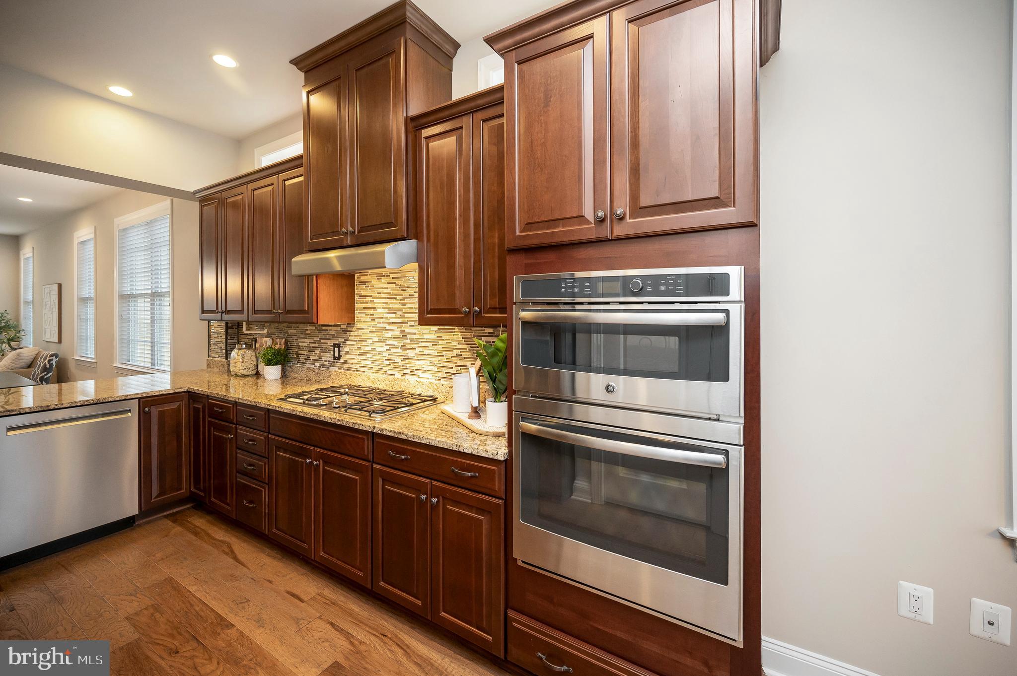 REGENCY AT CHANCELLORSVILLE - Residential