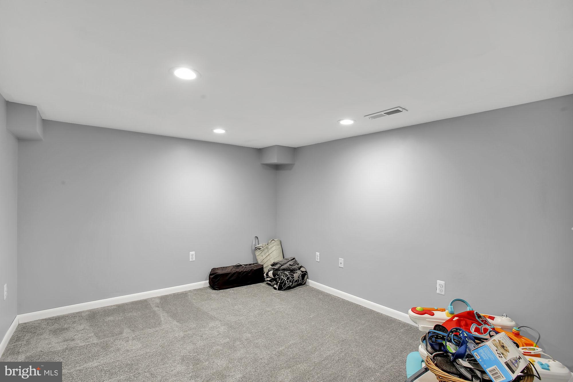 CARROLLTON MANOR - Residential