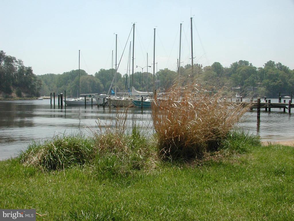 CARROLLTON MANOR - Residential