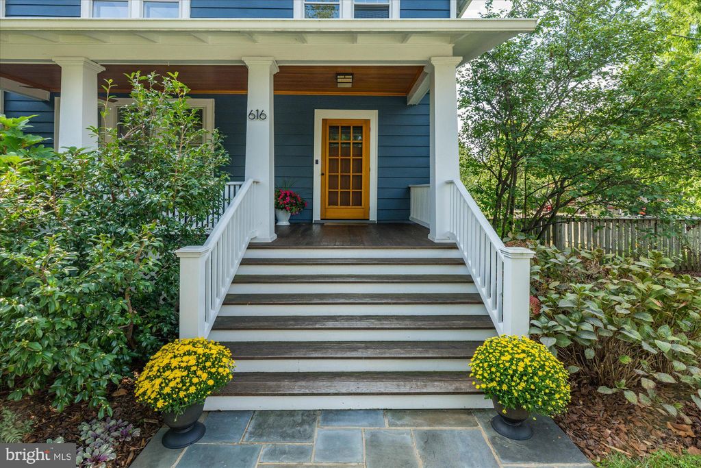 Photo of 616 Whittier Street NW, WASHINGTON, DC 20012 (MLS # DCDC2222560)