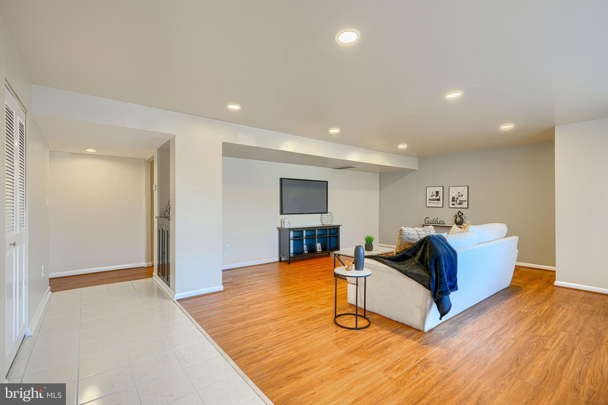 3645 GLENGYLE AVENUE 3F