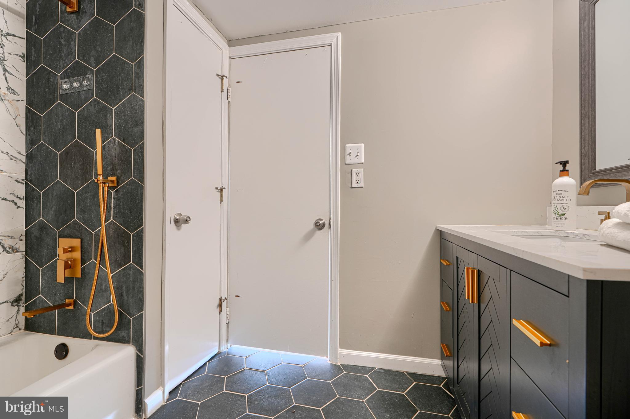 UPPER PARK HEIGHTS - Residential