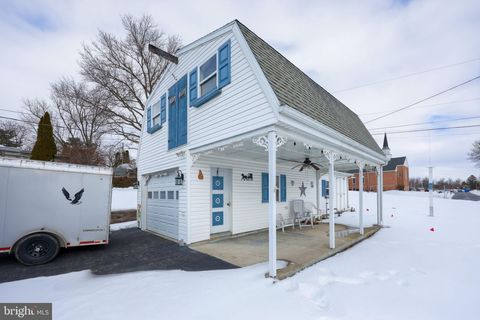 Tiny photo for 605 N Mount Joy Street, ELIZABETHTOWN, PA 17022 (MLS # PALA2082958)