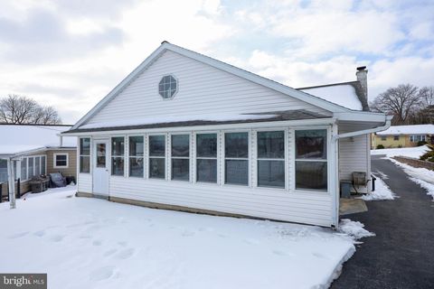 Tiny photo for 605 N Mount Joy Street, ELIZABETHTOWN, PA 17022 (MLS # PALA2082958)