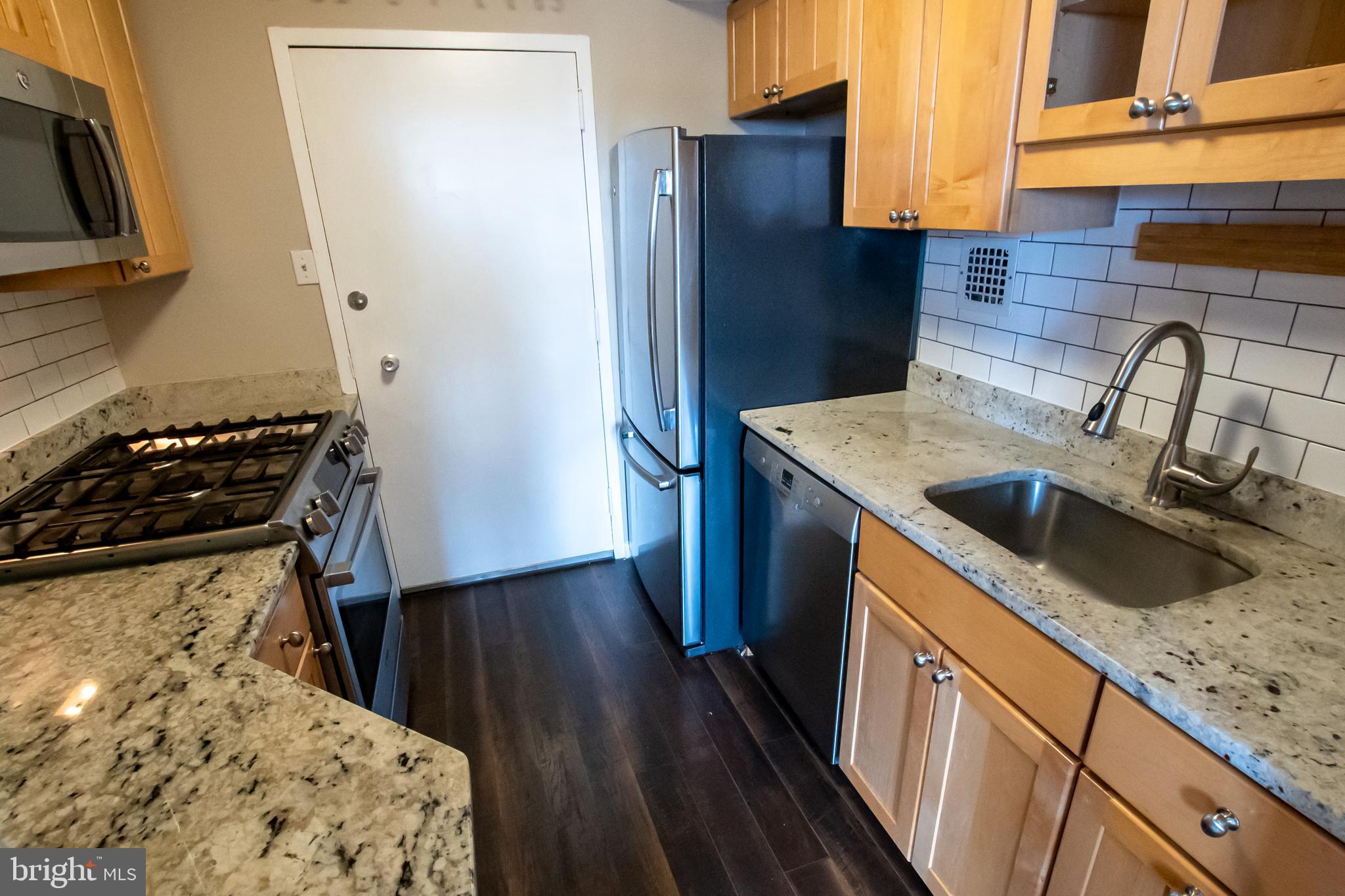 LORCOM HOUSE - Residential