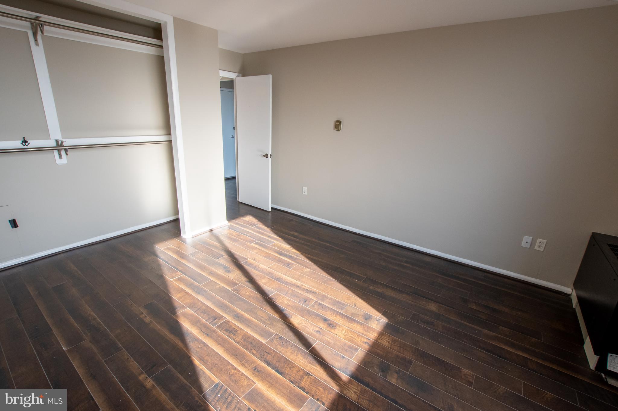 LORCOM HOUSE - Residential