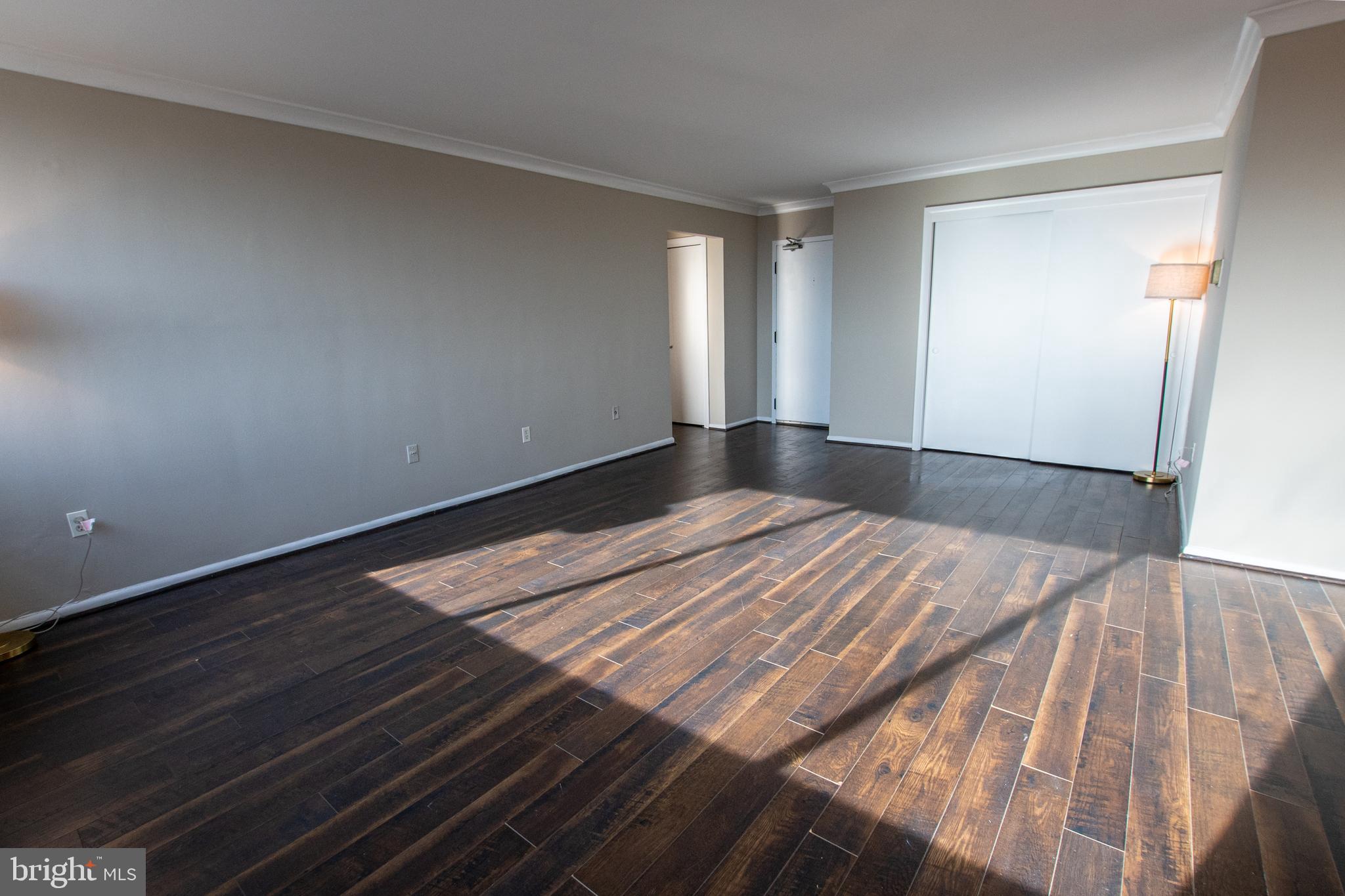 LORCOM HOUSE - Residential