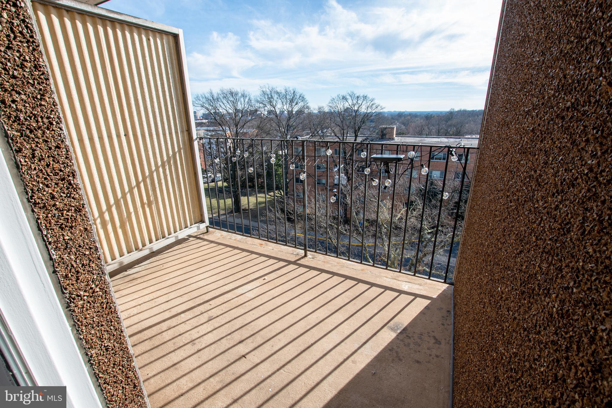 LORCOM HOUSE - Residential