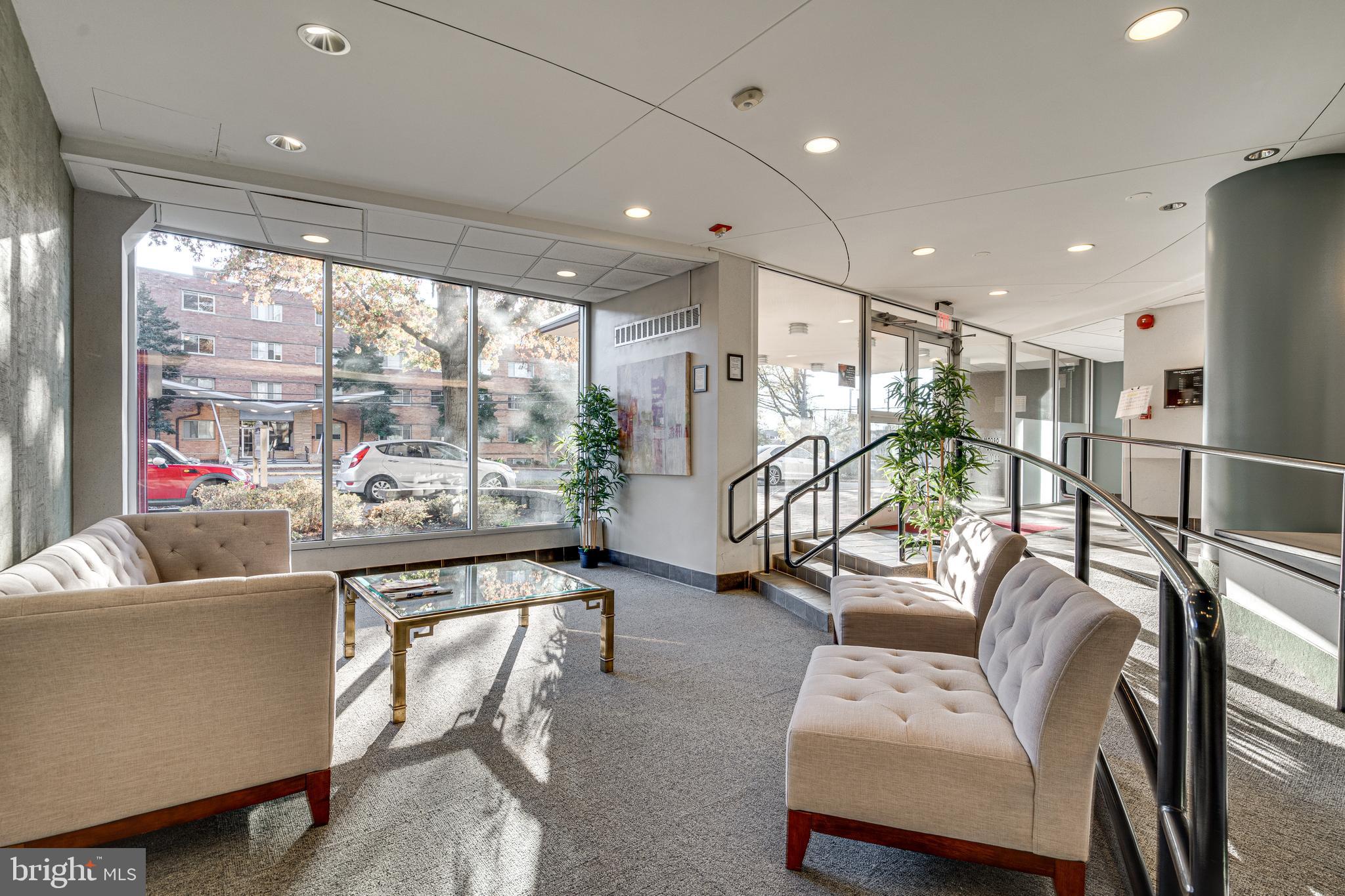 LORCOM HOUSE - Residential