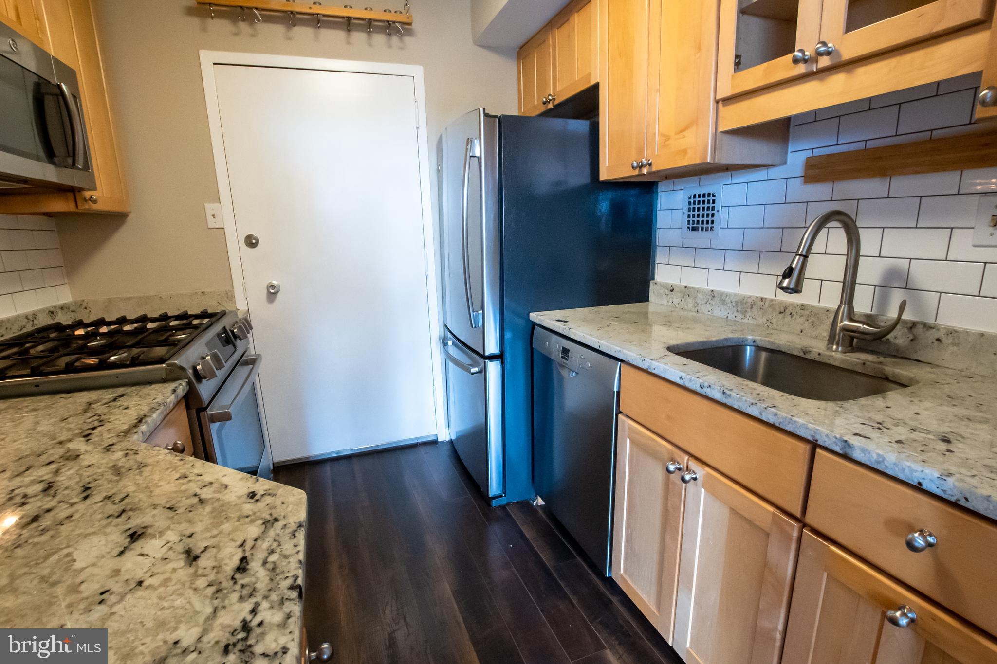 LORCOM HOUSE - Residential