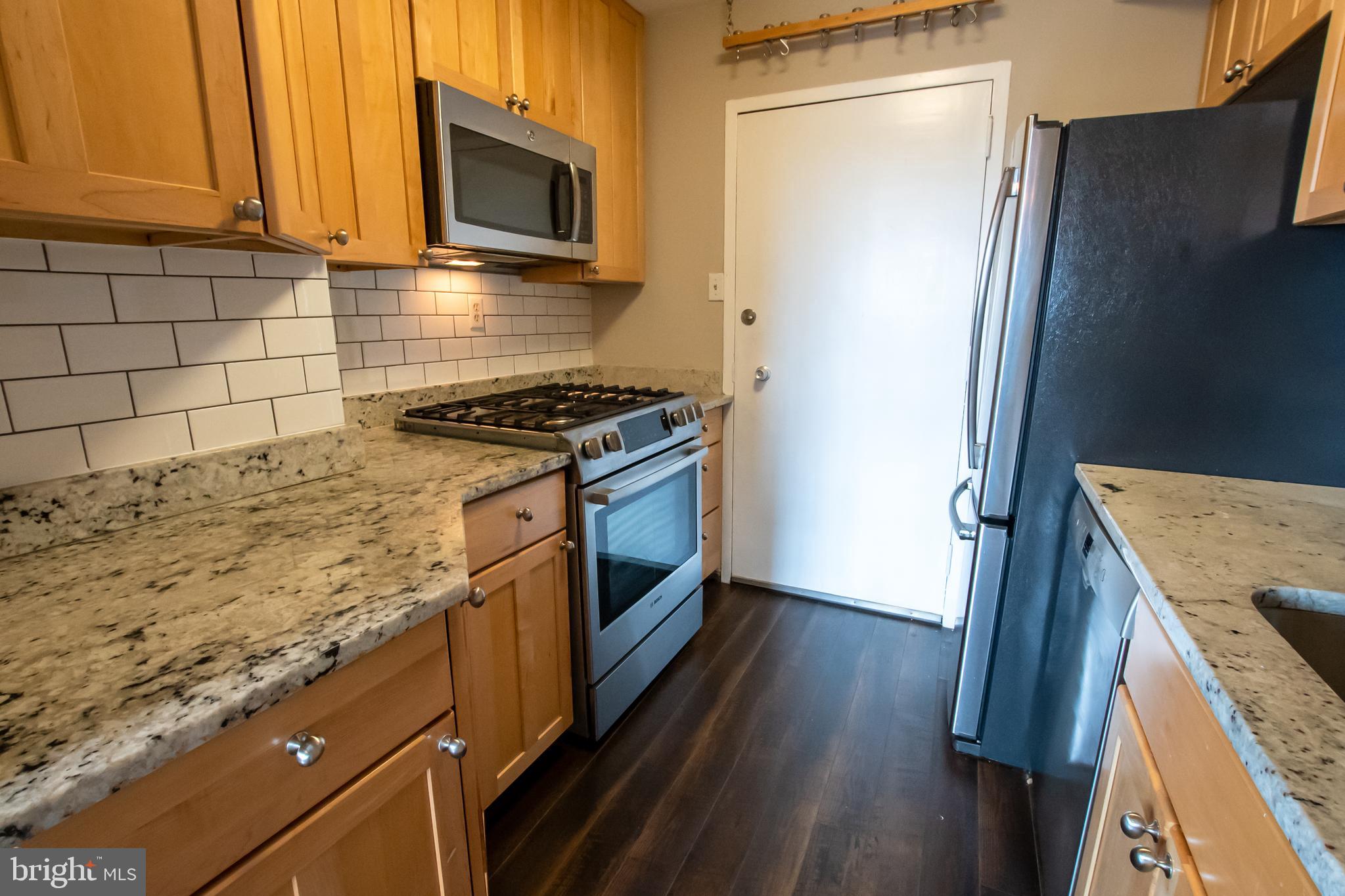 LORCOM HOUSE - Residential