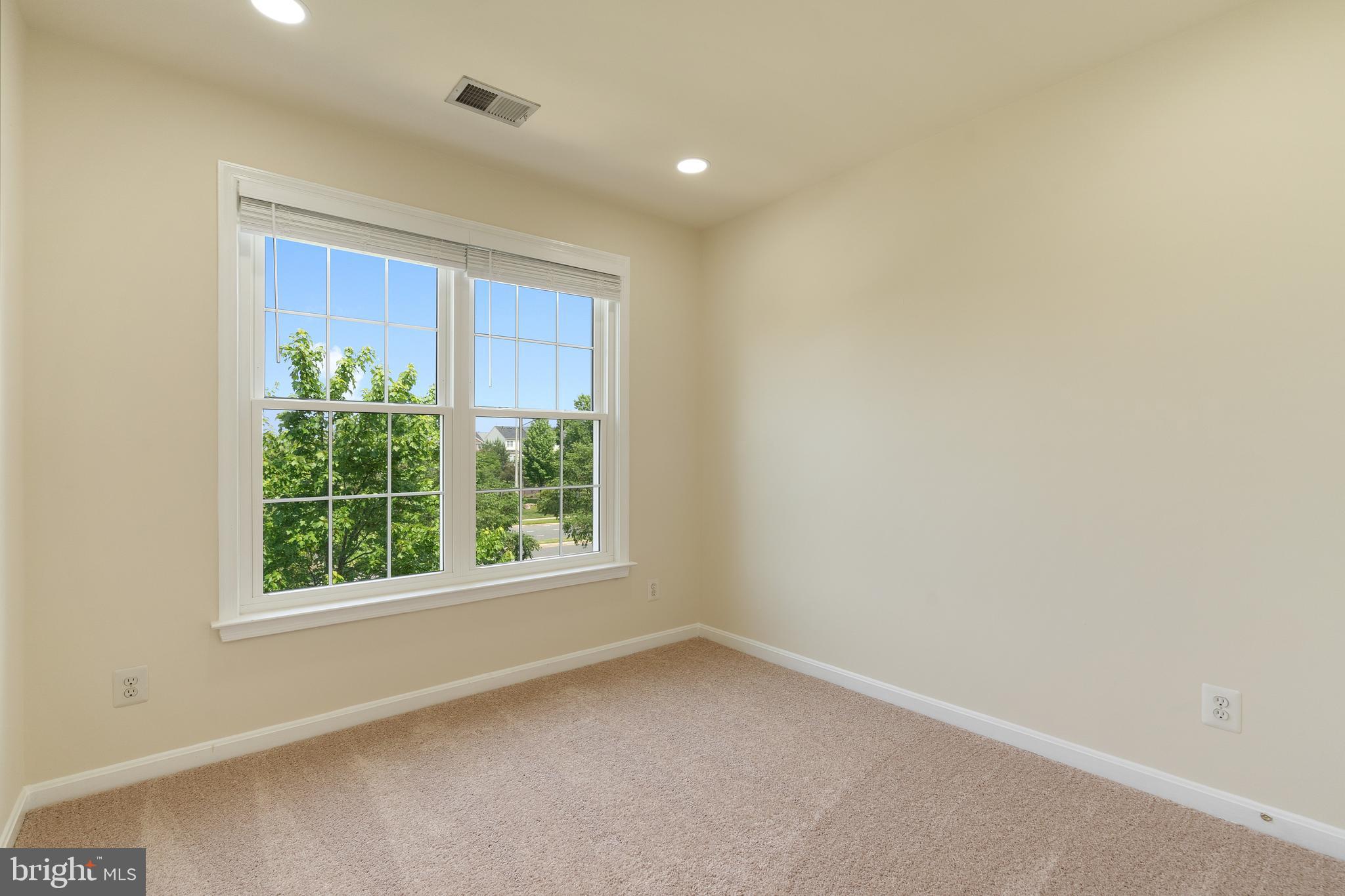 FAIRCREST - Residential Lease