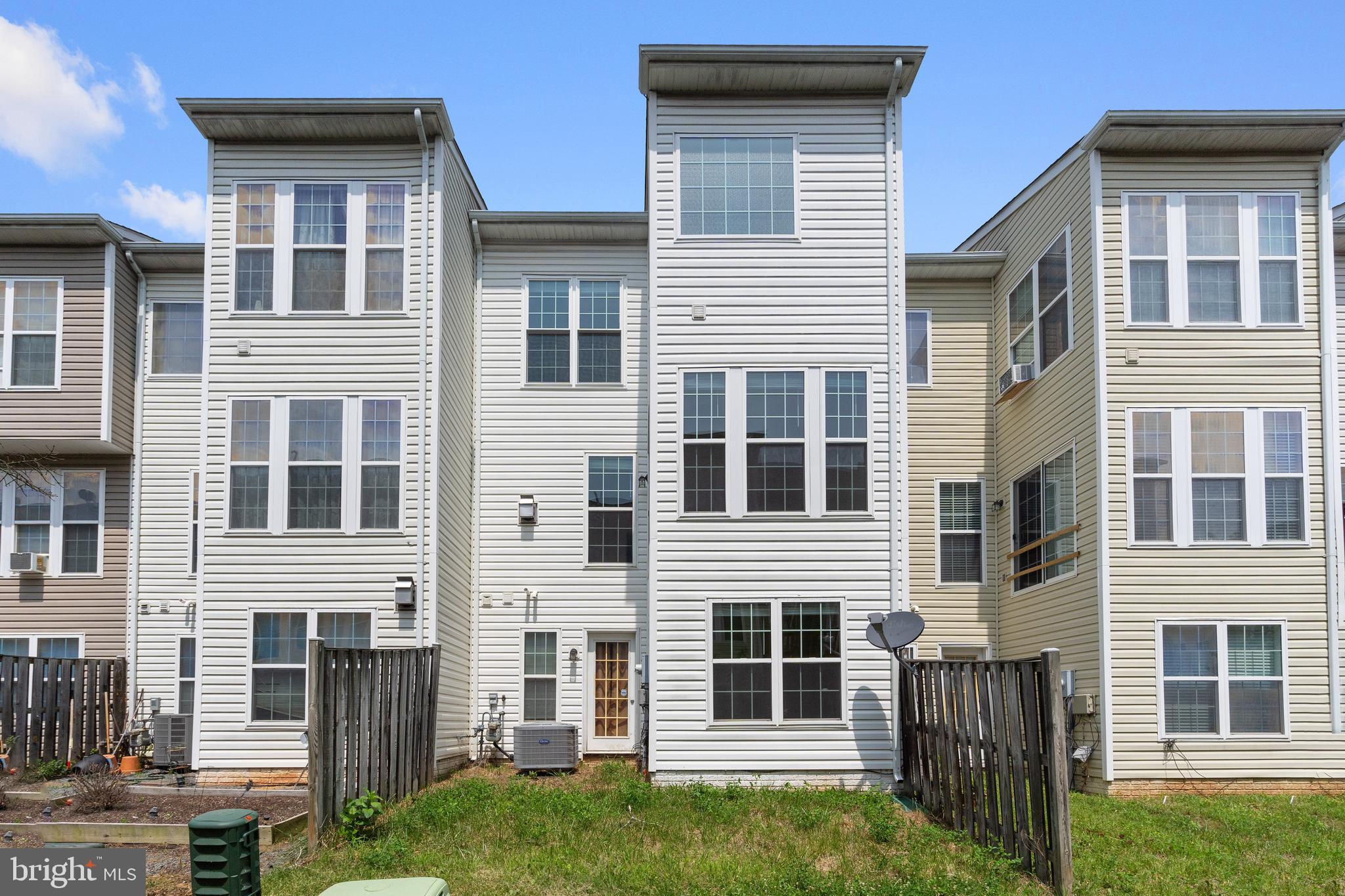 FAIRCREST - Residential Lease