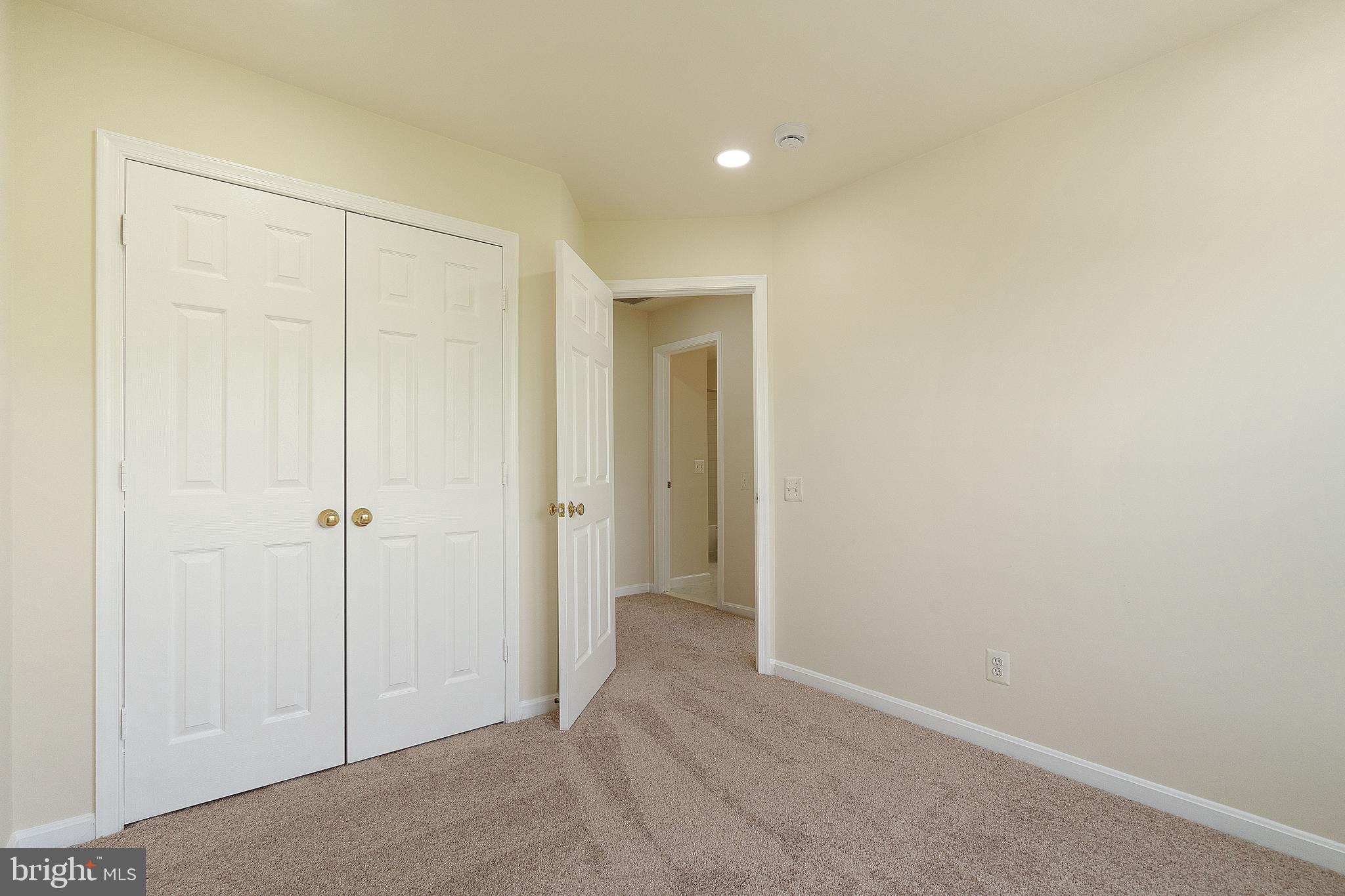 FAIRCREST - Residential Lease