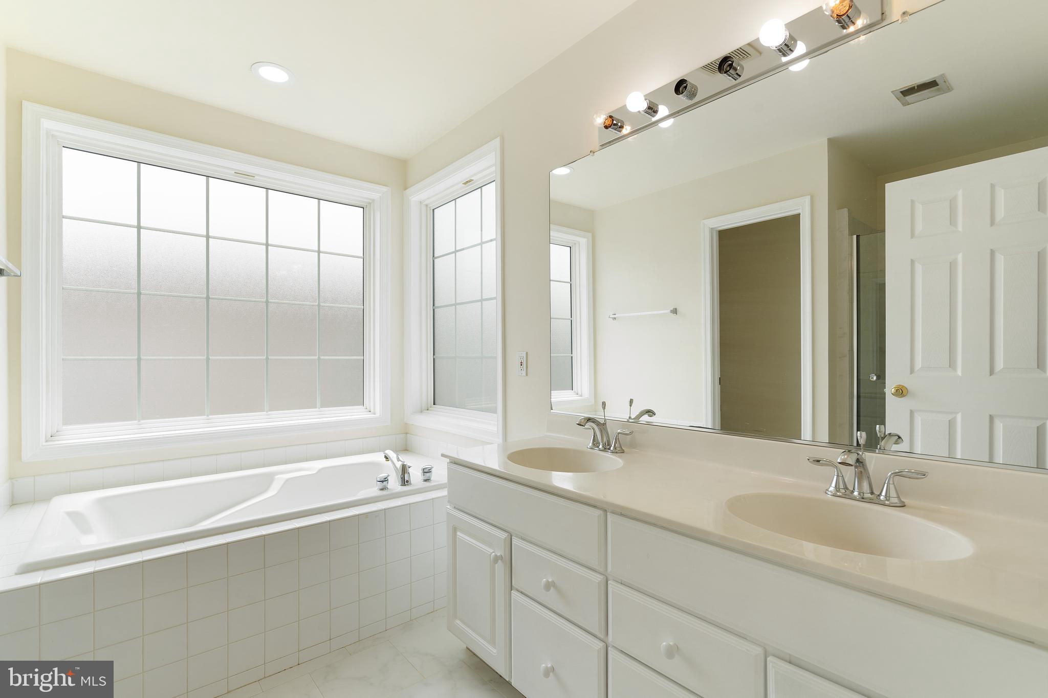 FAIRCREST - Residential Lease