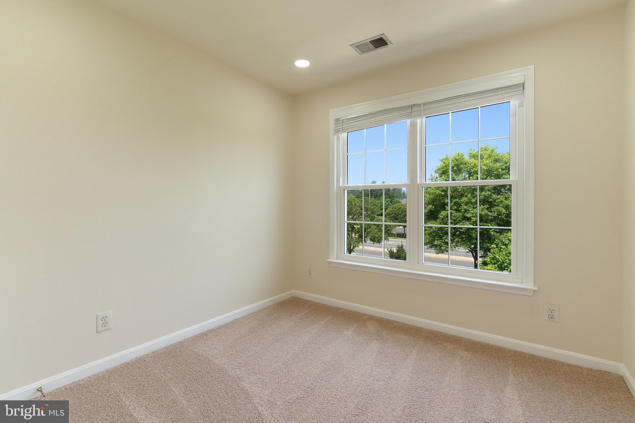 FAIRCREST - Residential Lease